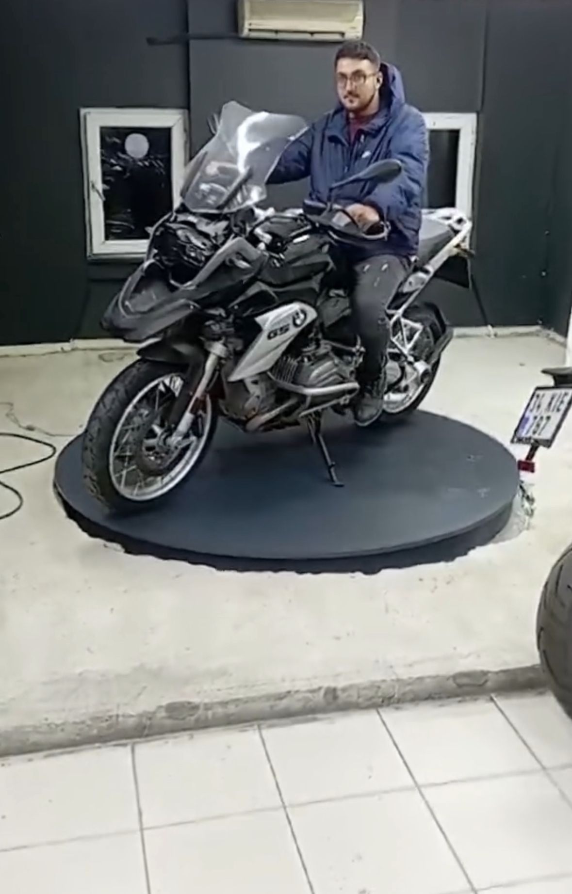 Motosiklet standı 2